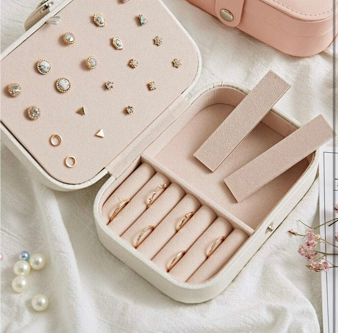 Dealmo Luxury Travel Jewelry Organizer Box – PU Leather, Compact & Multi-Slot (Ivory Pink)