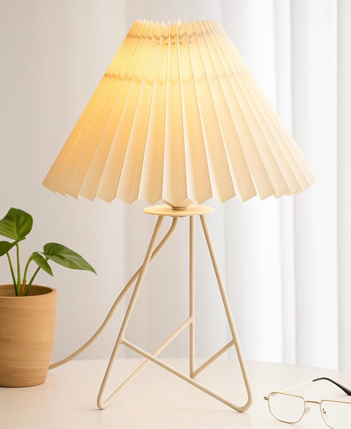 Retro “Down to The Wire” Metal Table Lamp with Fabric Shade (Off-White Pleated Shade)